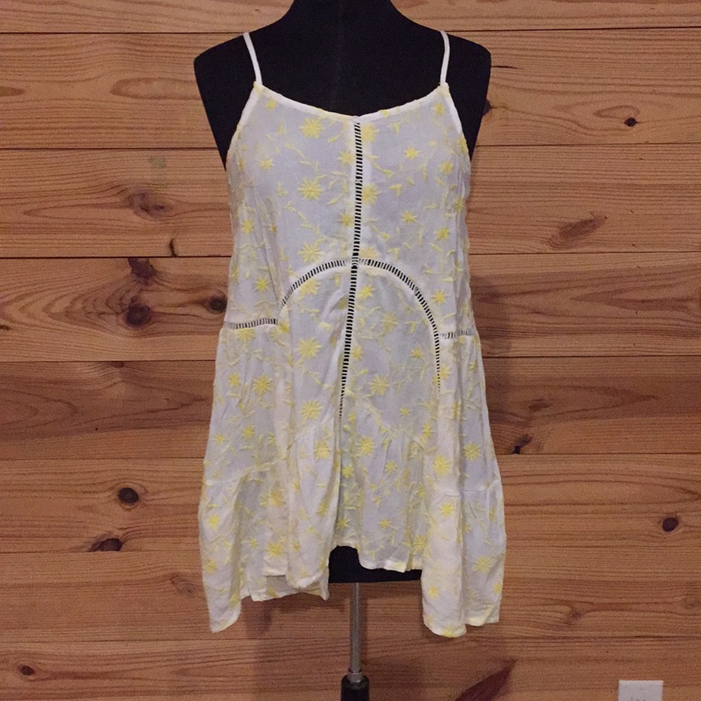 Flowing high low Blu Pepper top